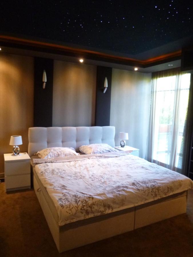 Sunny Loft Kecskemet Apartment Ngoại thất bức ảnh
